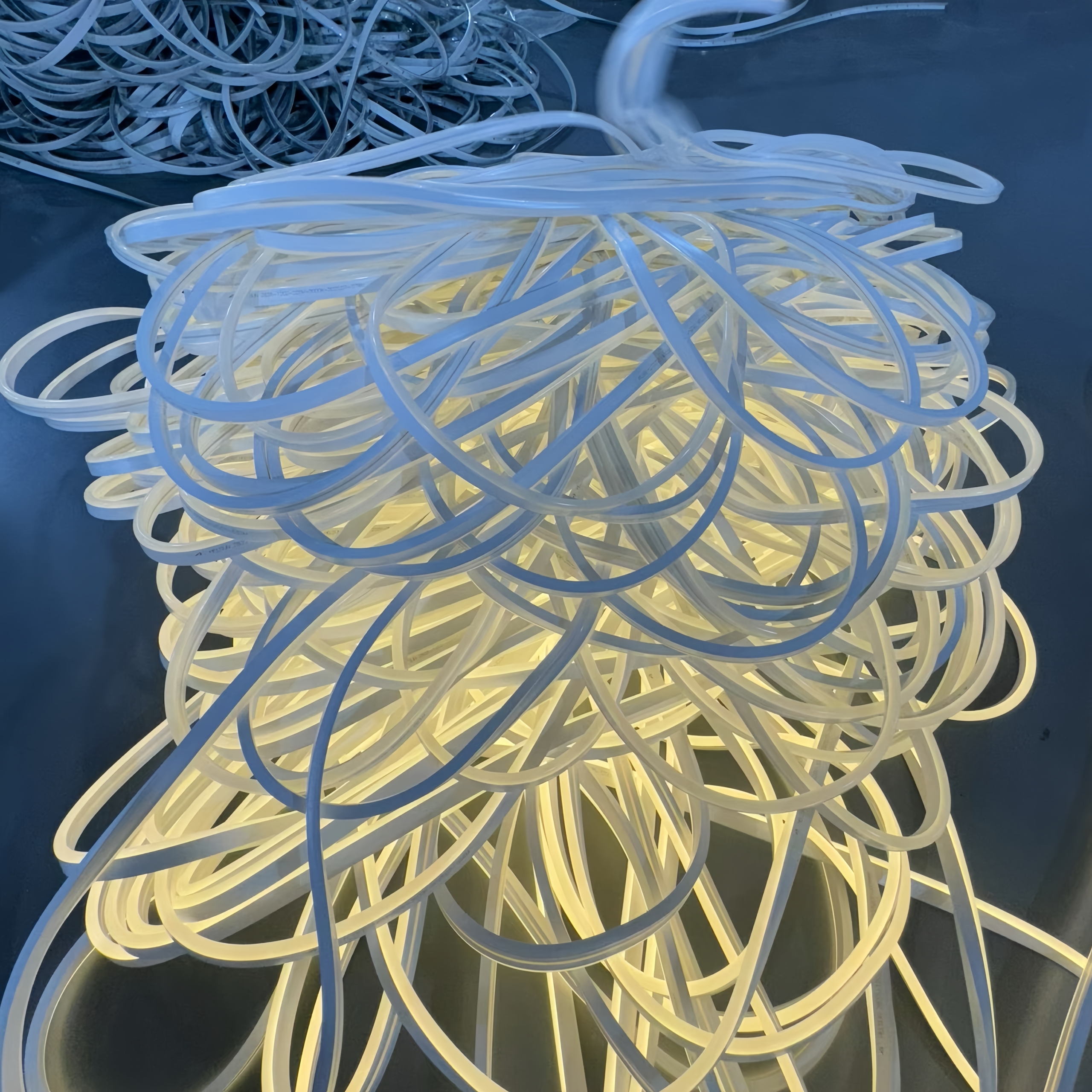 LUMSET®LS-HVNF Wire-Free High Voltage Neon Flex – 6×12 mm / 8×16 mm LUMSET®LS-HVNF Wire-Free High Voltage Neon Flex – 6×12 mm / 8×16 mm